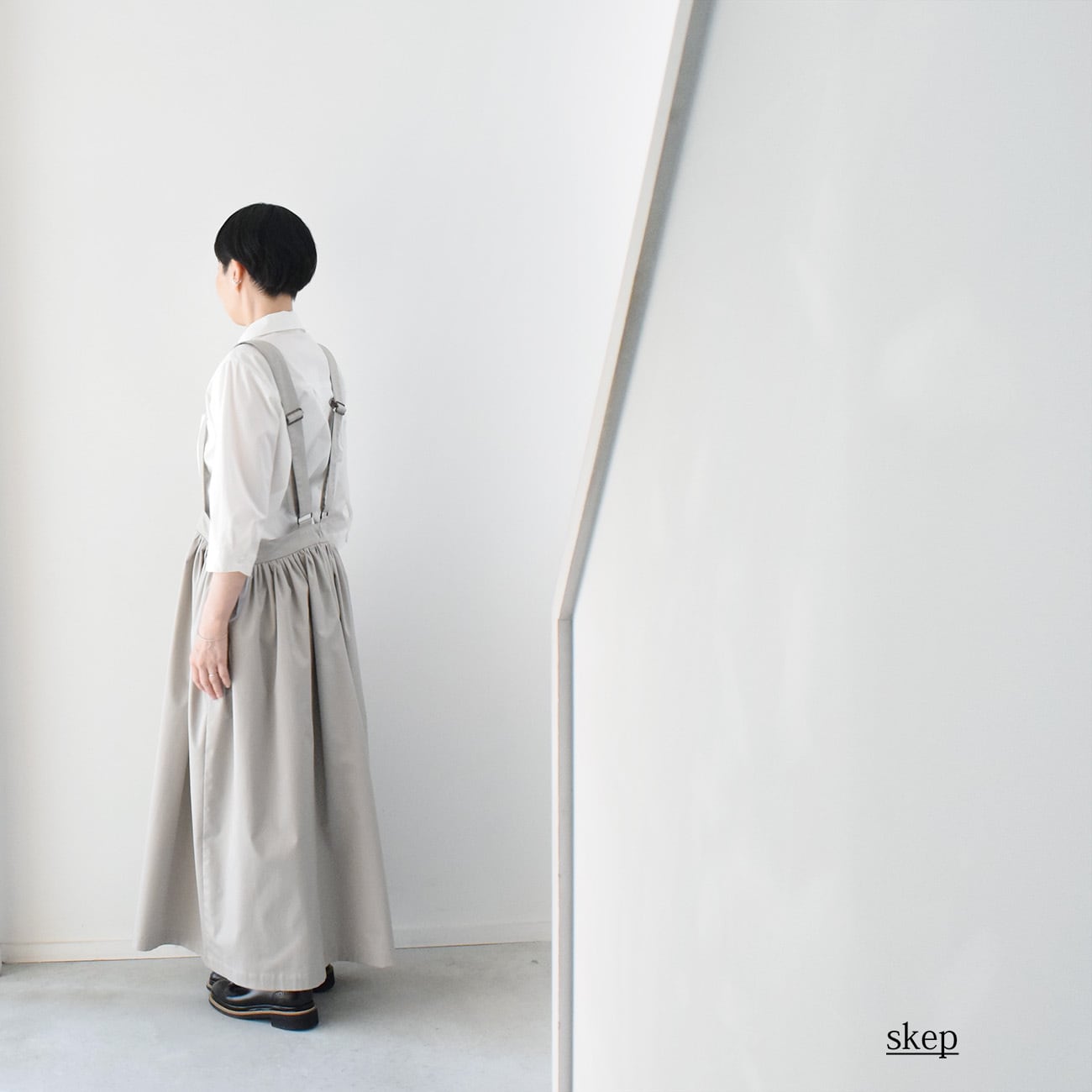 ギャザージャンパースカート：グレー［SK03JSGY］ | skep-online shop