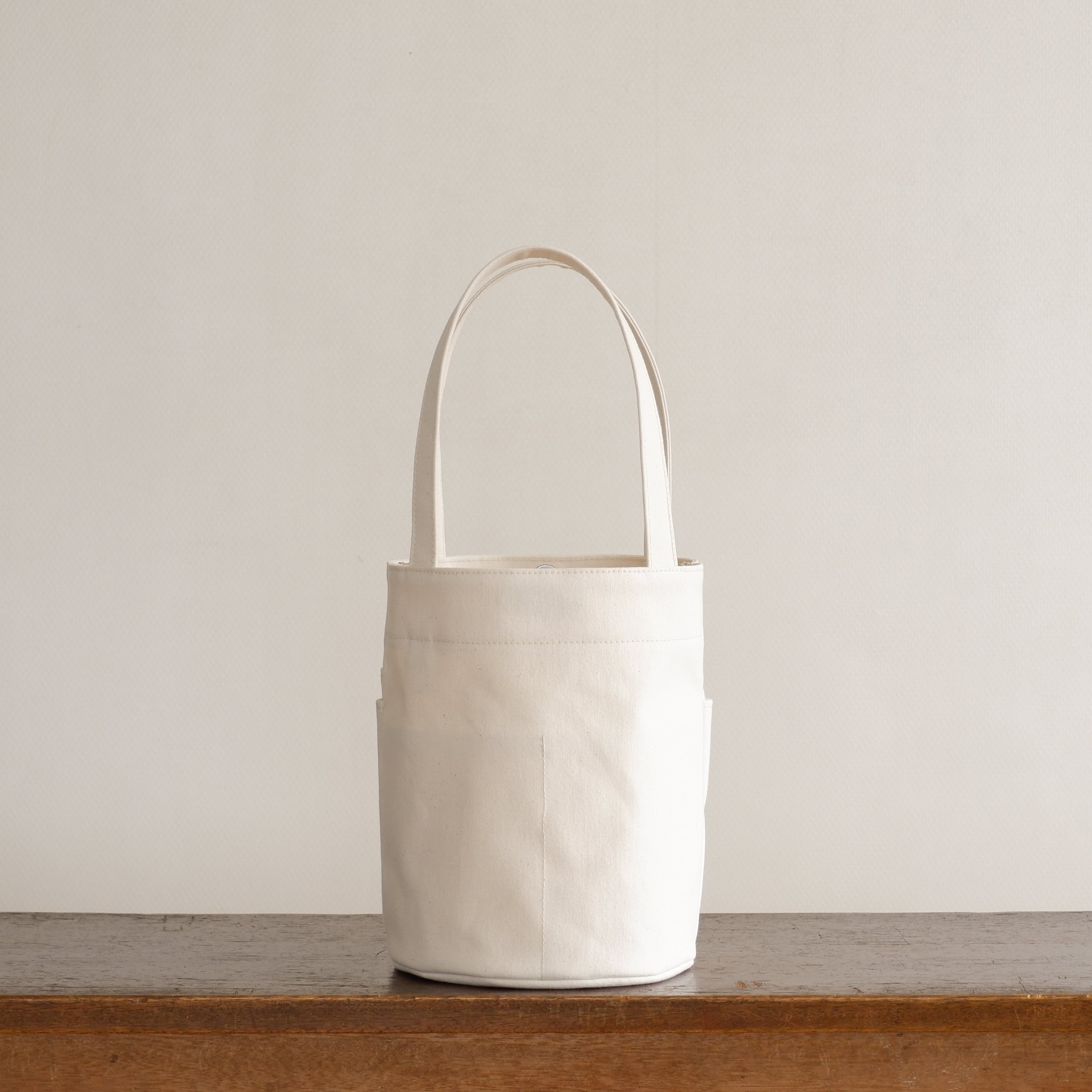 ダブルポケット丸底トート 生成り / 9号帆布 | aoya bags | シンプルで