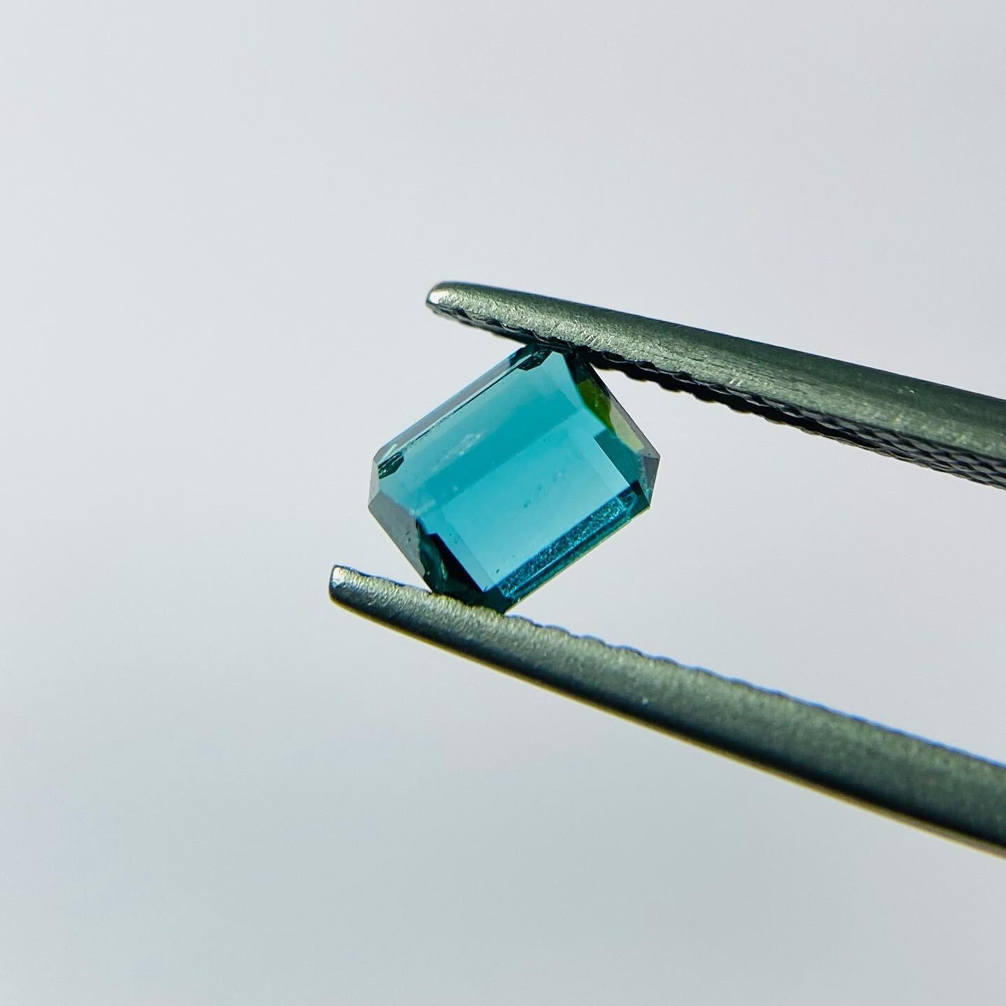 ラグーン〜ピーコック+ネオン感な極上カラー トルマリン3