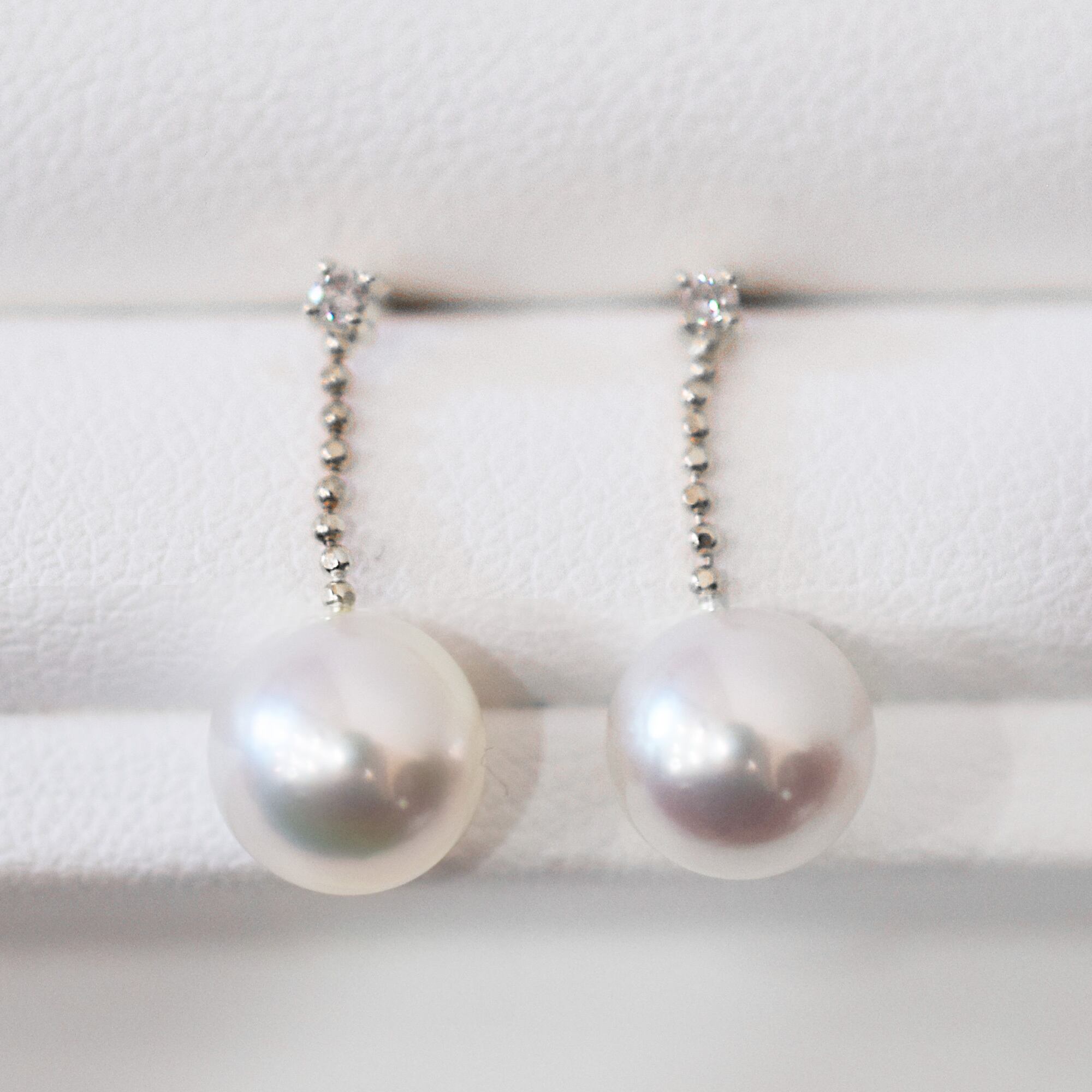 18kあこやパール ダイヤカーフ片耳ピアス pearl627］ 7.5mm - 8mm パール ピアス ダイヤ あこや真珠 K18YG K18WG
