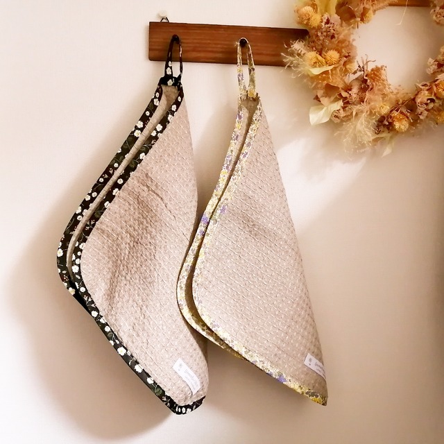 リネンワッフルのエレガントなキッチンクロス　ベージュ