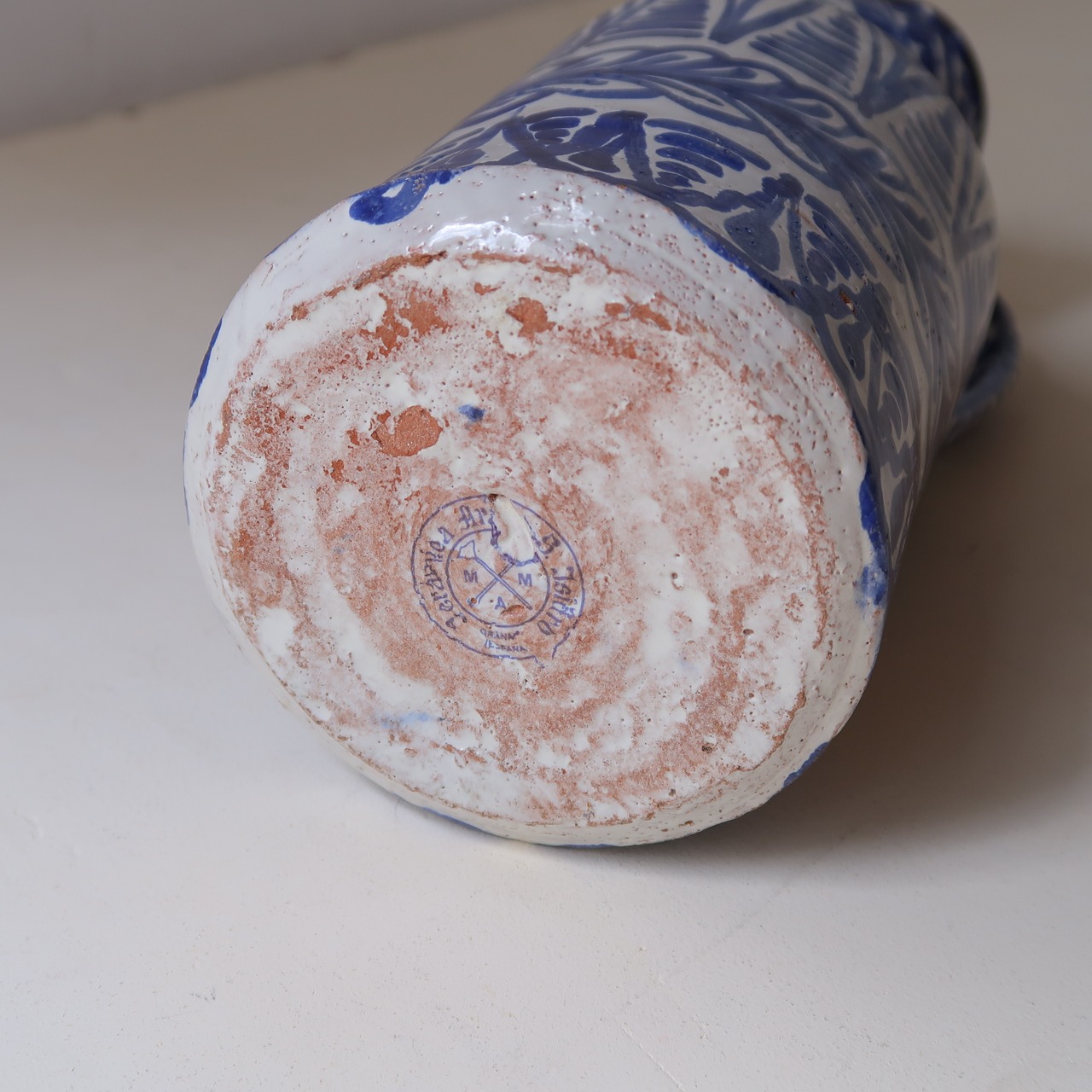 ブルーの水差し