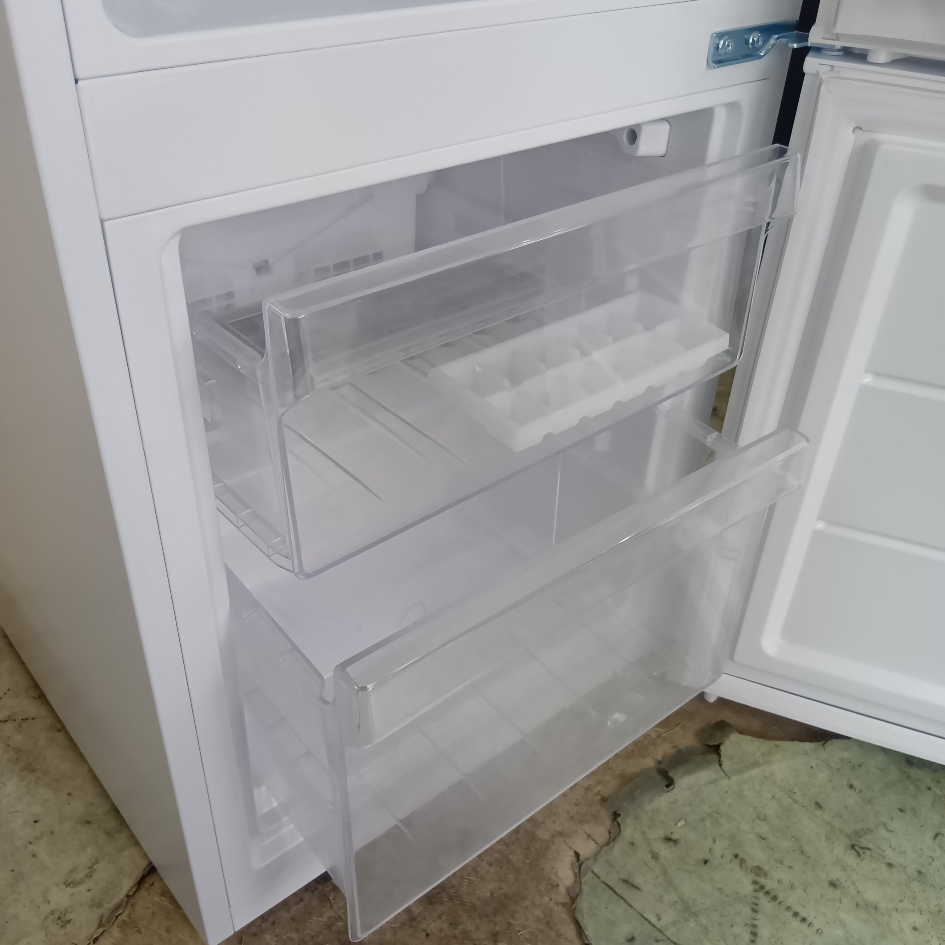リユース品】ニトリ 2024年製品 2ドア冷蔵庫 | リサイクル