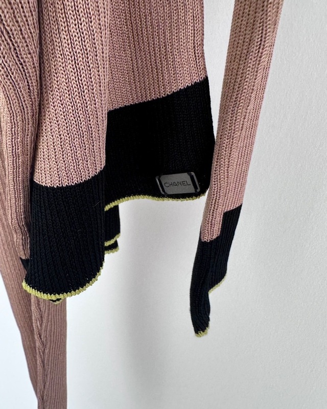 CHANEL　BI-COLOR RIB KNIT TOP