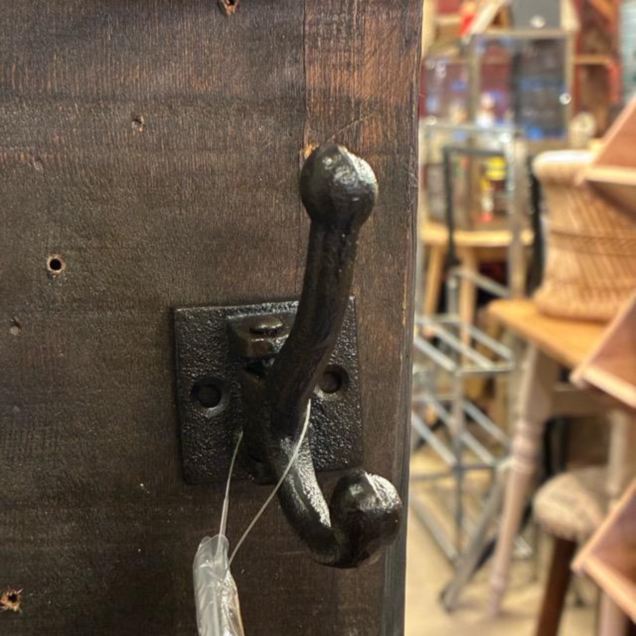 DULTON DOUBLE SWING WALL HOOK A.BLACK Dalton Double Swing Wall Hook, Antique Black, DIY, Simple, Iron Goods, Coats, Hats, Store Interior
