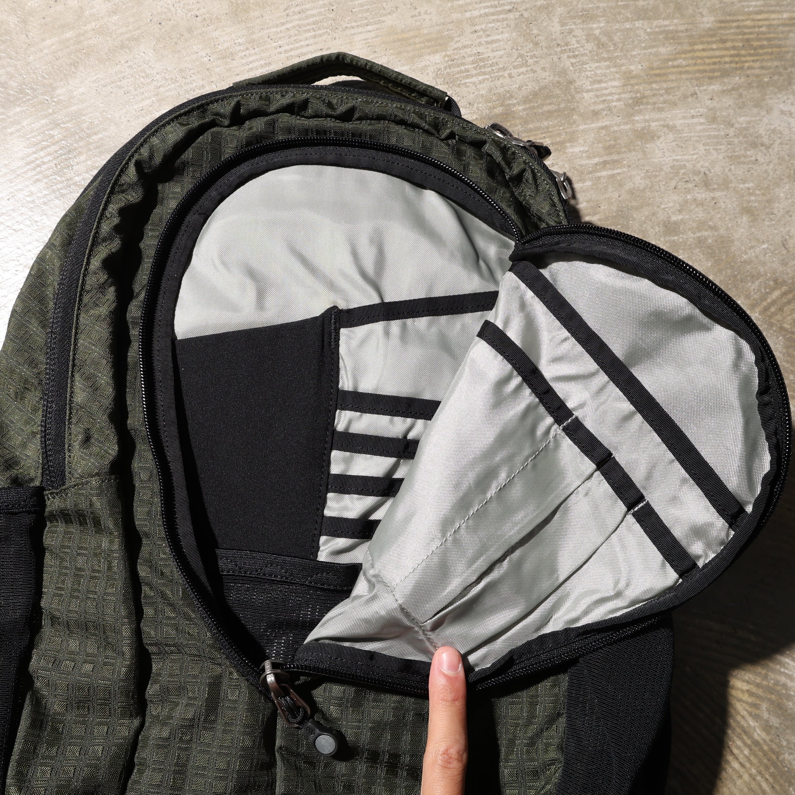 Patagonia パタゴニア ライトワイヤー　バックパック リュック 美品 Lightwire Pack Patagonia ライトワイヤーパック バックパック