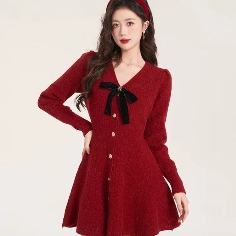 【新作】【送料無料】 怠惰なスタイル V ネックセータードレス女性の小さな赤いスカート冬の新しいフランスニット底長袖クリスマススカート 0385997396484