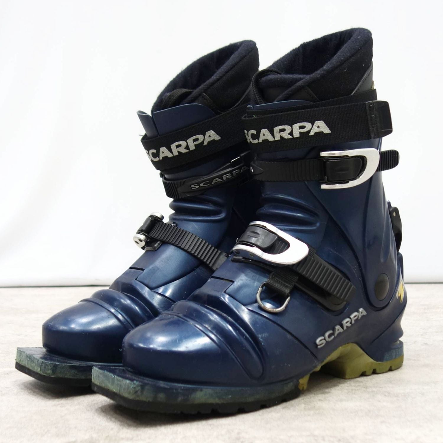 ガルモント GARMONT テレマーク スキー ブーツ ガラ GARA G-FIT 75mm