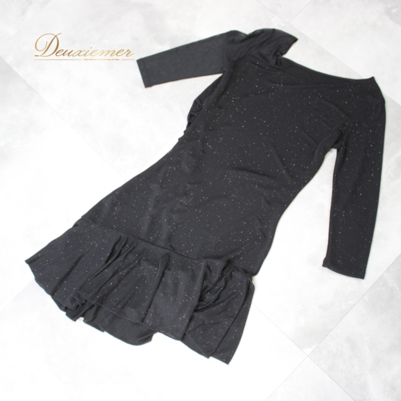 社交ダンス 衣装 ラテン ドレス ワンピース レッスンウェア パーティドレス Leirena レイリーナ 黒 ブラック系 無地 シンプル アシメ アシンメトリーデザイン 伸縮性 ポリエステル ポリウレタン ファスナー仕様 洗練されたデザイン レディース おしゃれ コスチューム ダンスウェア エレガント パーティー 舞台服 体型カバー