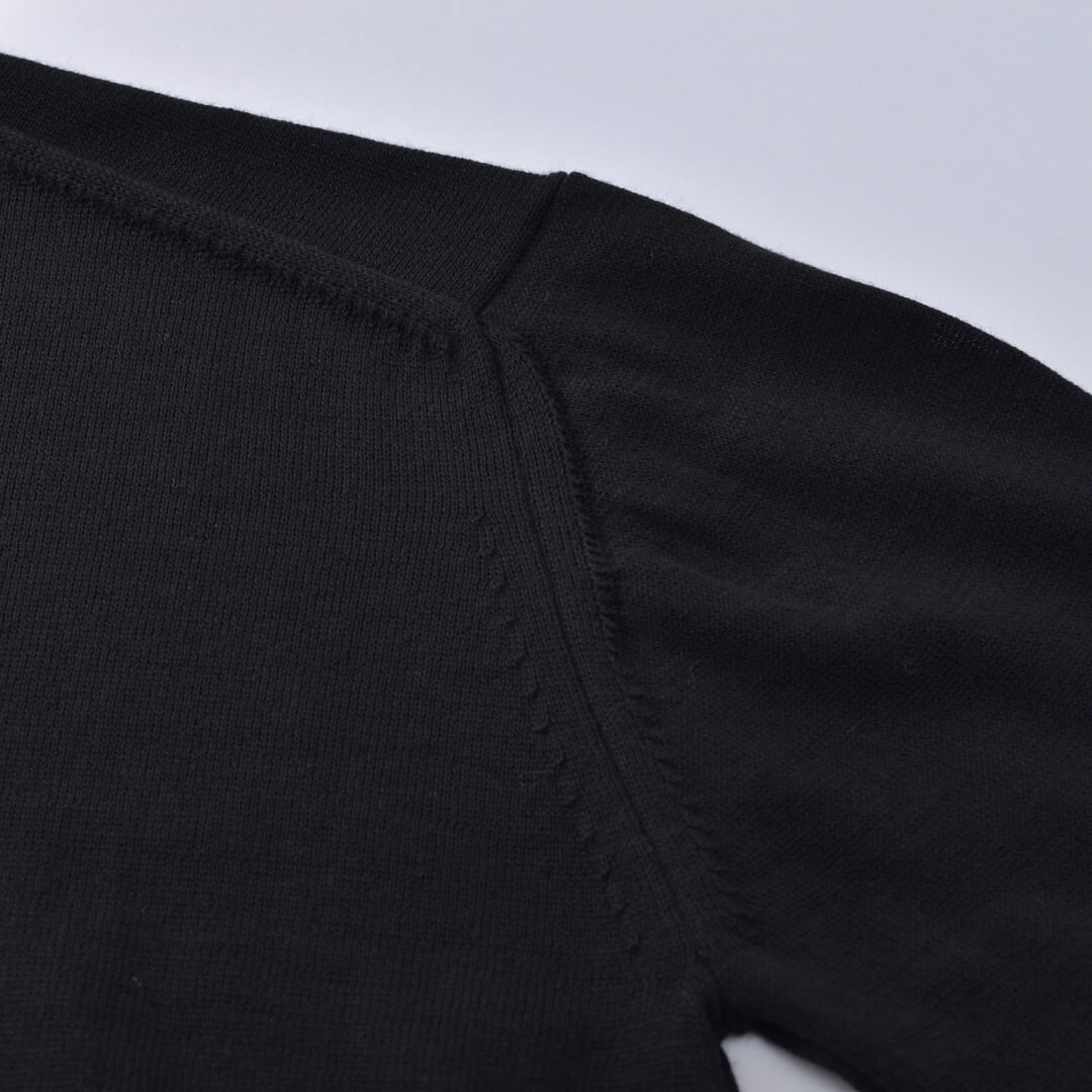 atelier naruse アトリエナルセ コットンウールVネックニット・ブラック