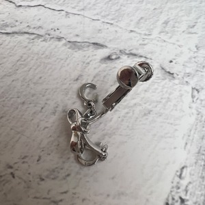 Dior ディオール 片耳 イヤリング シルバー A-9036