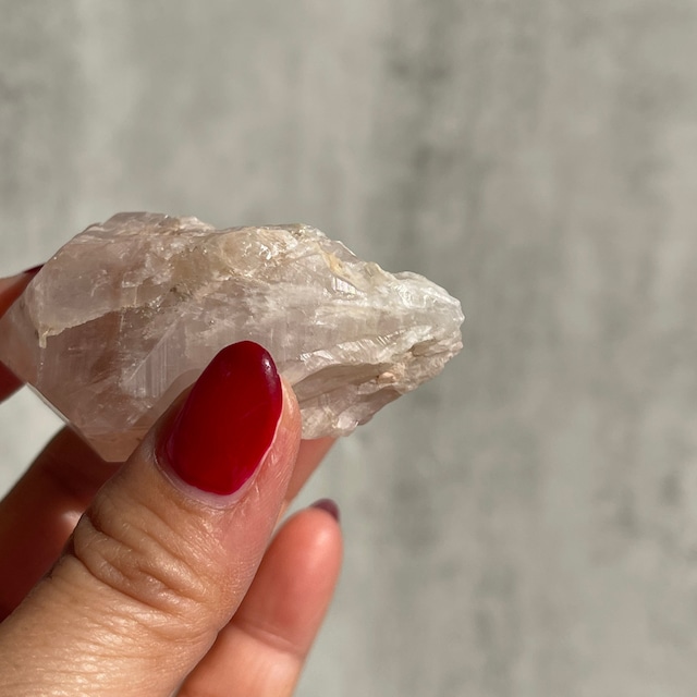 ブラジル・バイーア州ジャコビナ産【ピンキッシュアメジスト - Pink Amethyst】⑤ 鉱物 天然石 パワーストーン