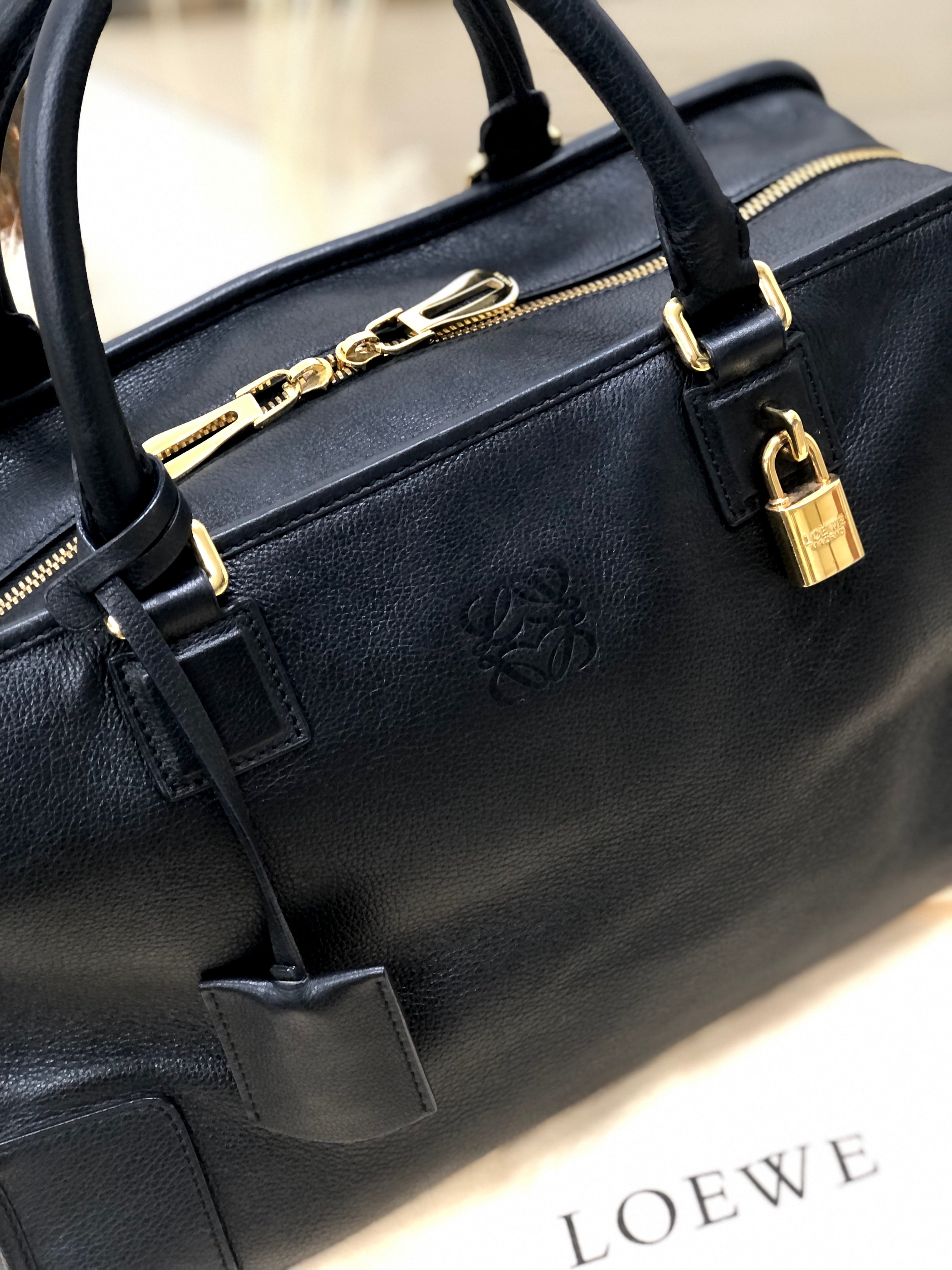 【美品】　LOEWE　ロエベ　アマソナ　ロゴ　オールドロエベ　レザー　ブラック