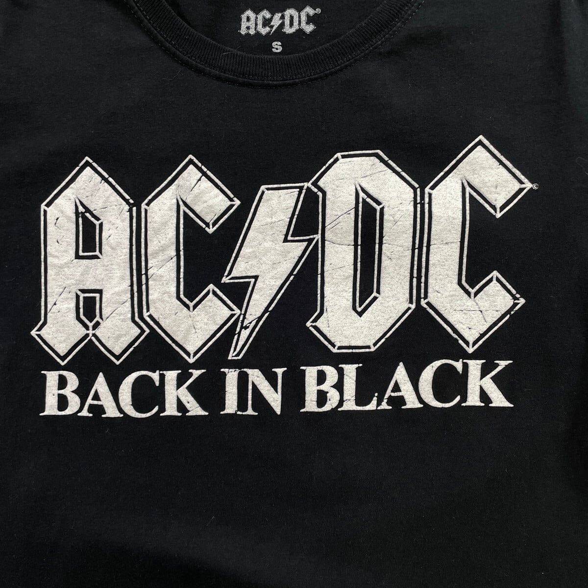 ACDC BACK IN BLACK Tシャツ メンズS 古着 アメカジ バンドTシャツ