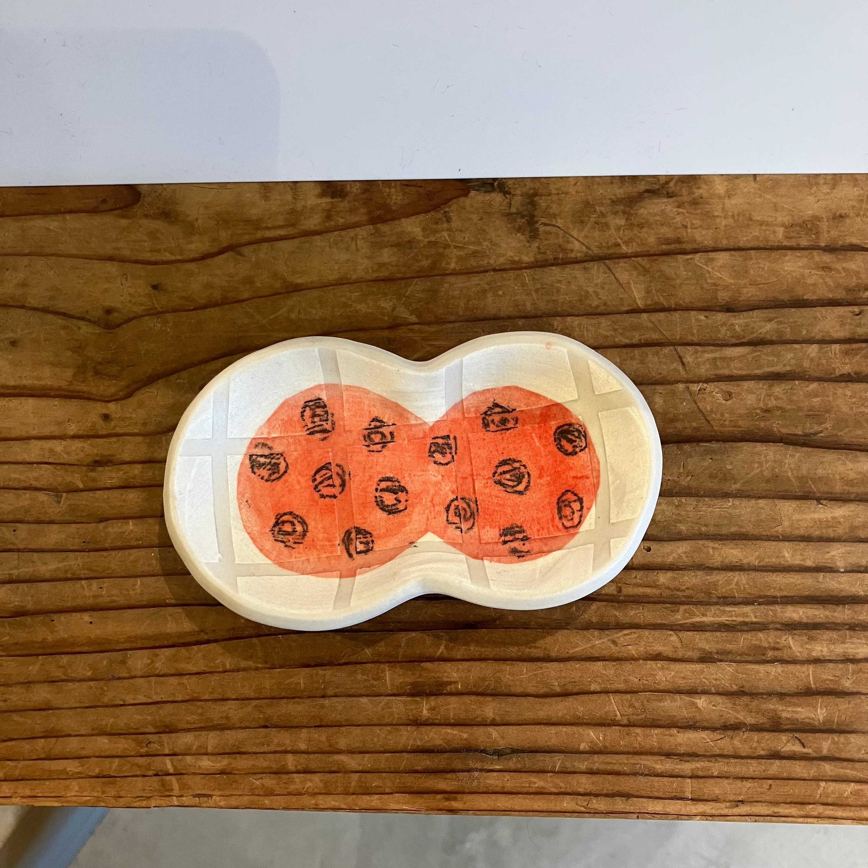 ピーナッツ豆皿 atelier chie 砥部焼