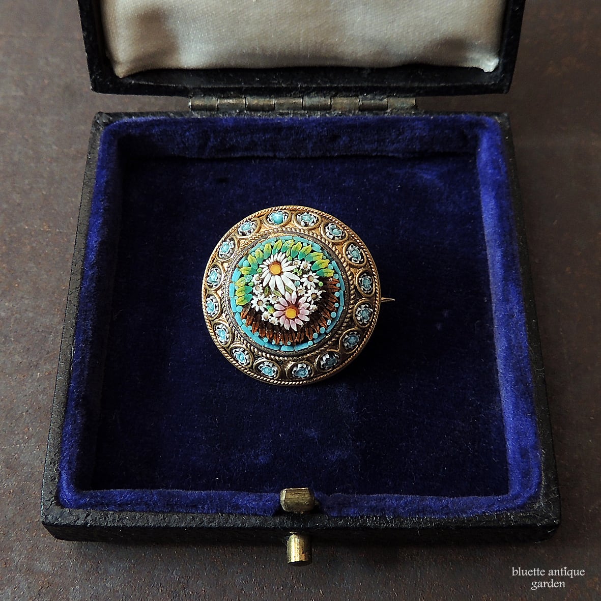 イタリアアンティーク マイクロモザイク ブローチ【マー ガレット