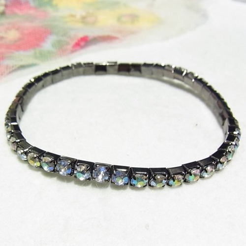 ラインストーンのストレッチブレスレット　コスチュームジュエリーのセール通販　10831BR