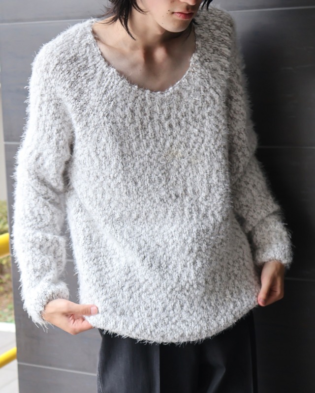 loose neck shaggy knit
