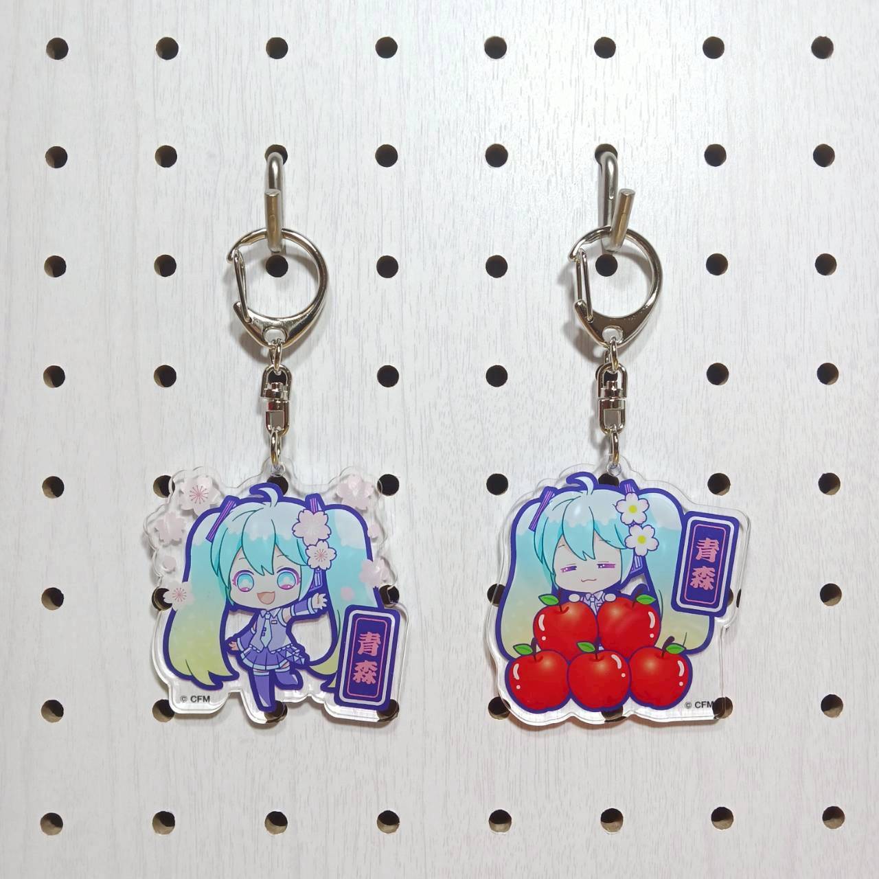 キティ山形 さくらんぼ アクリルキーホルダー | TORCH-Online Shop-