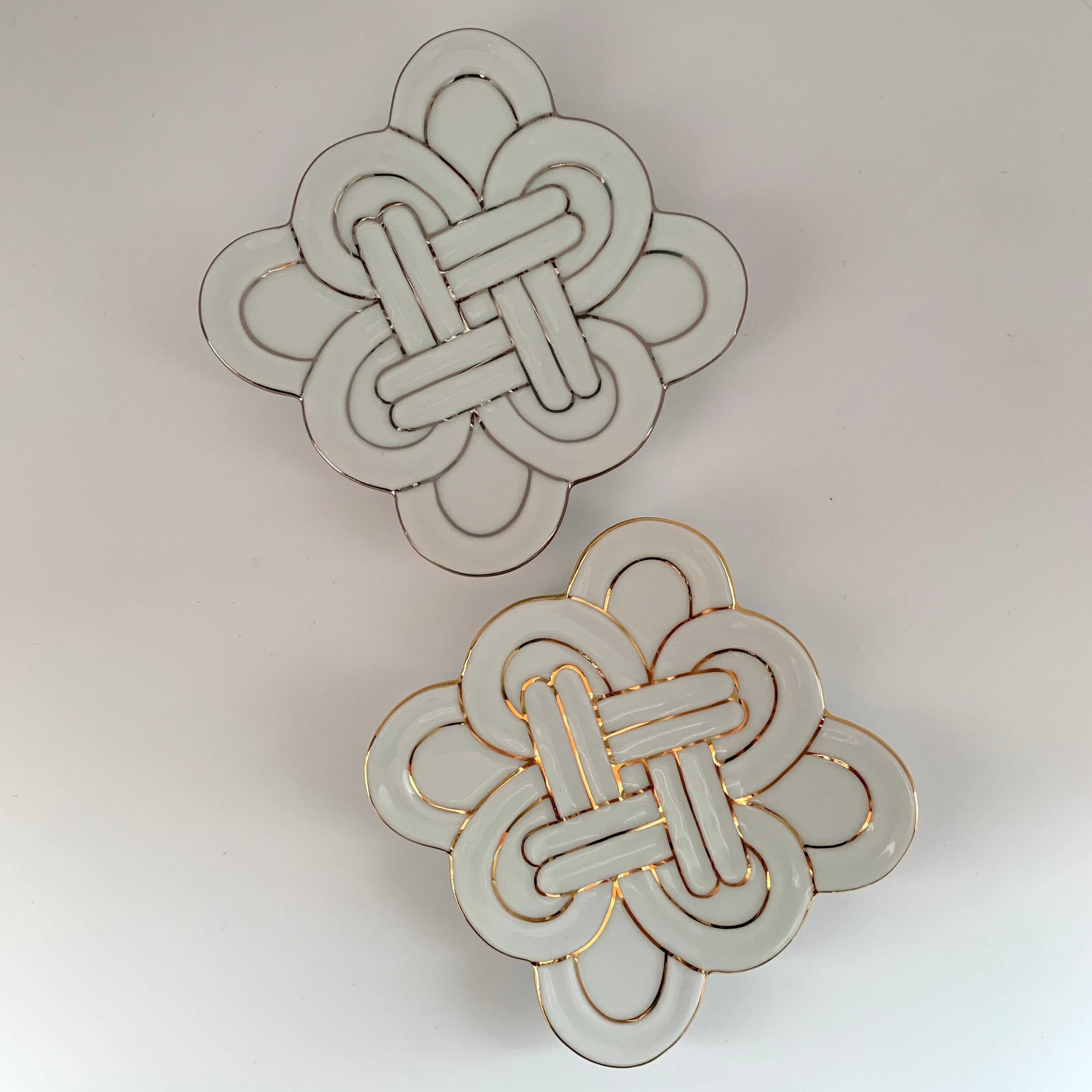 結び皿 金/銀 | うつわのハレトケ。 / 有田焼・波佐見焼のオンライン