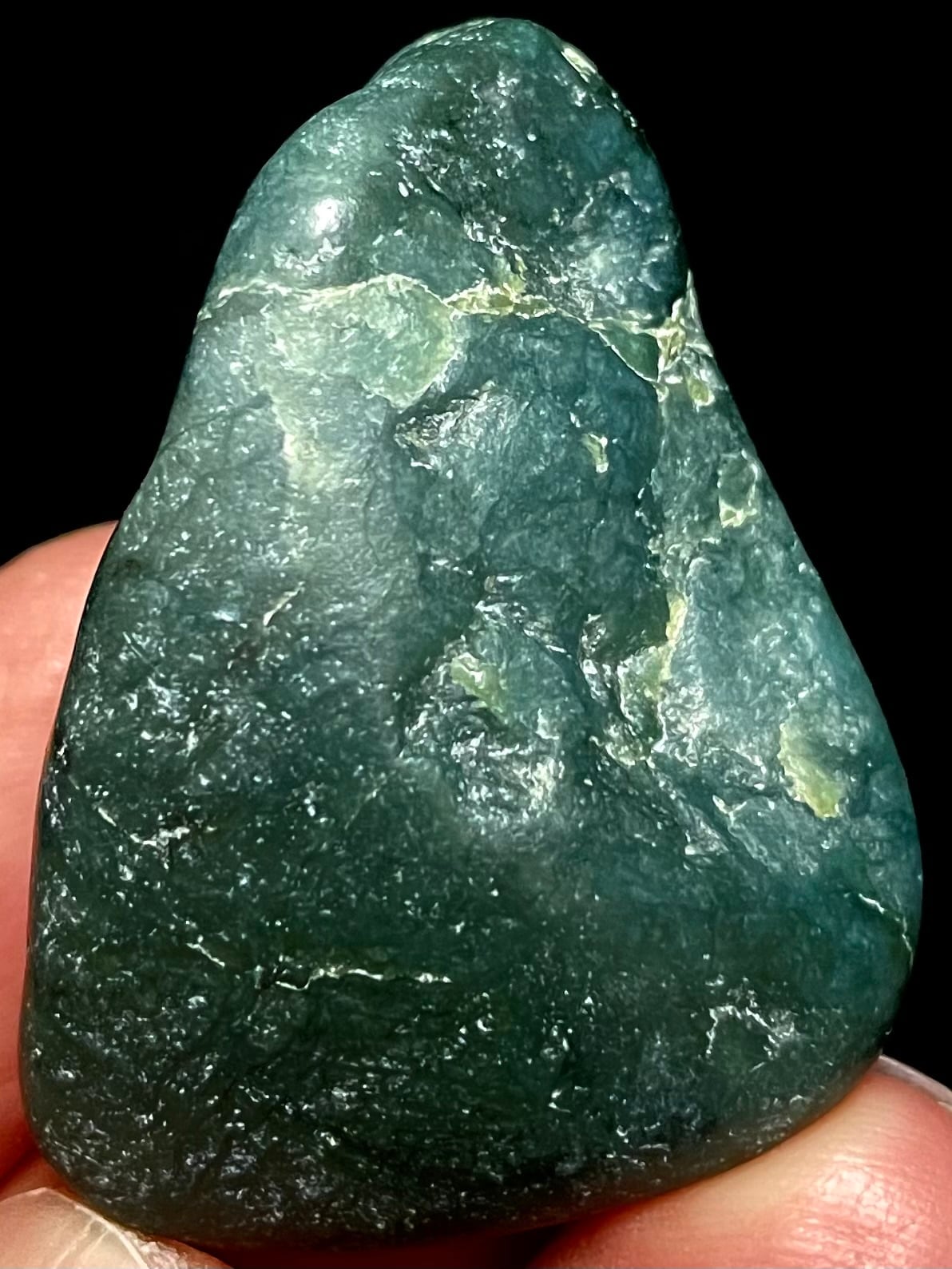 1) 日本人の「心」に寄り添う御守り!成熟した心魂「糸魚川ネフライト」軟玉・小型