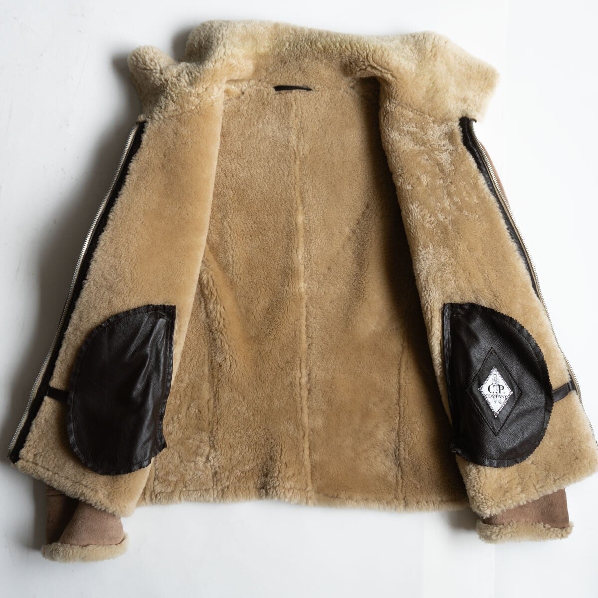 C.P. Company シーピーカンパニー　本革ムートンジャケット　46 C.P. Company シーピーカンパニー本革ムートンジャケット46