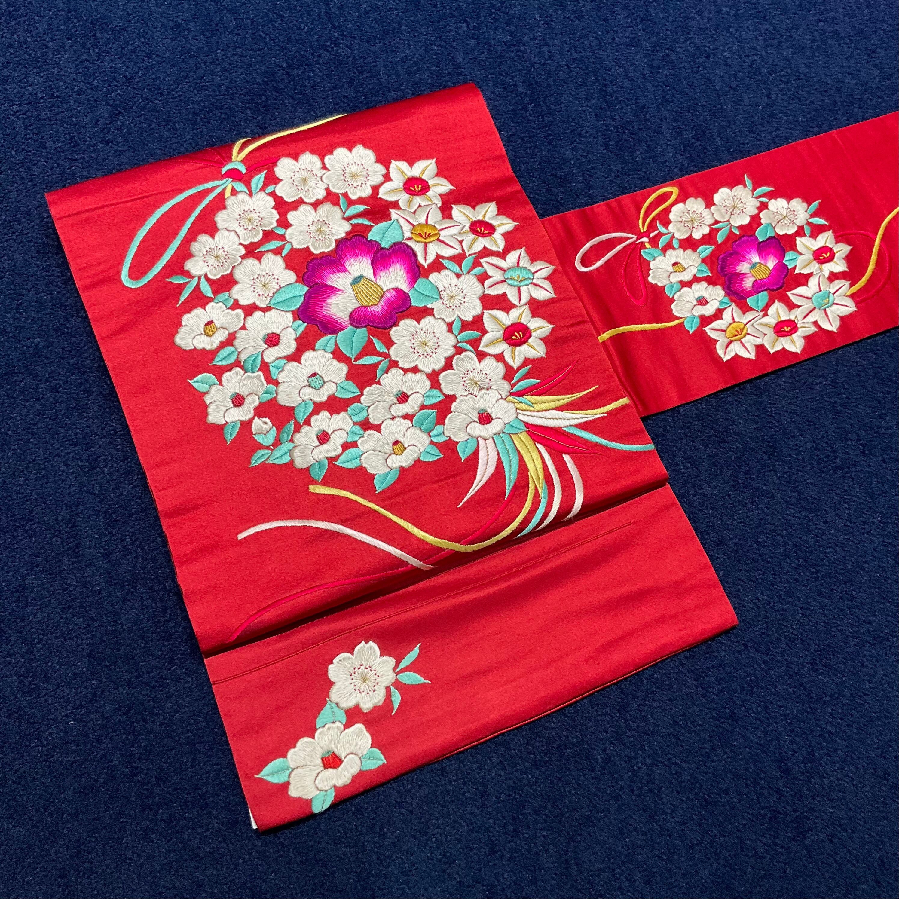 【未使用】 アンティーク 緑青地に紅色の花の手刺繍 名古屋帯 名古屋帯 なごや帯 リサイクル レディース 正絹 緑 箔地 花 長さ365cm