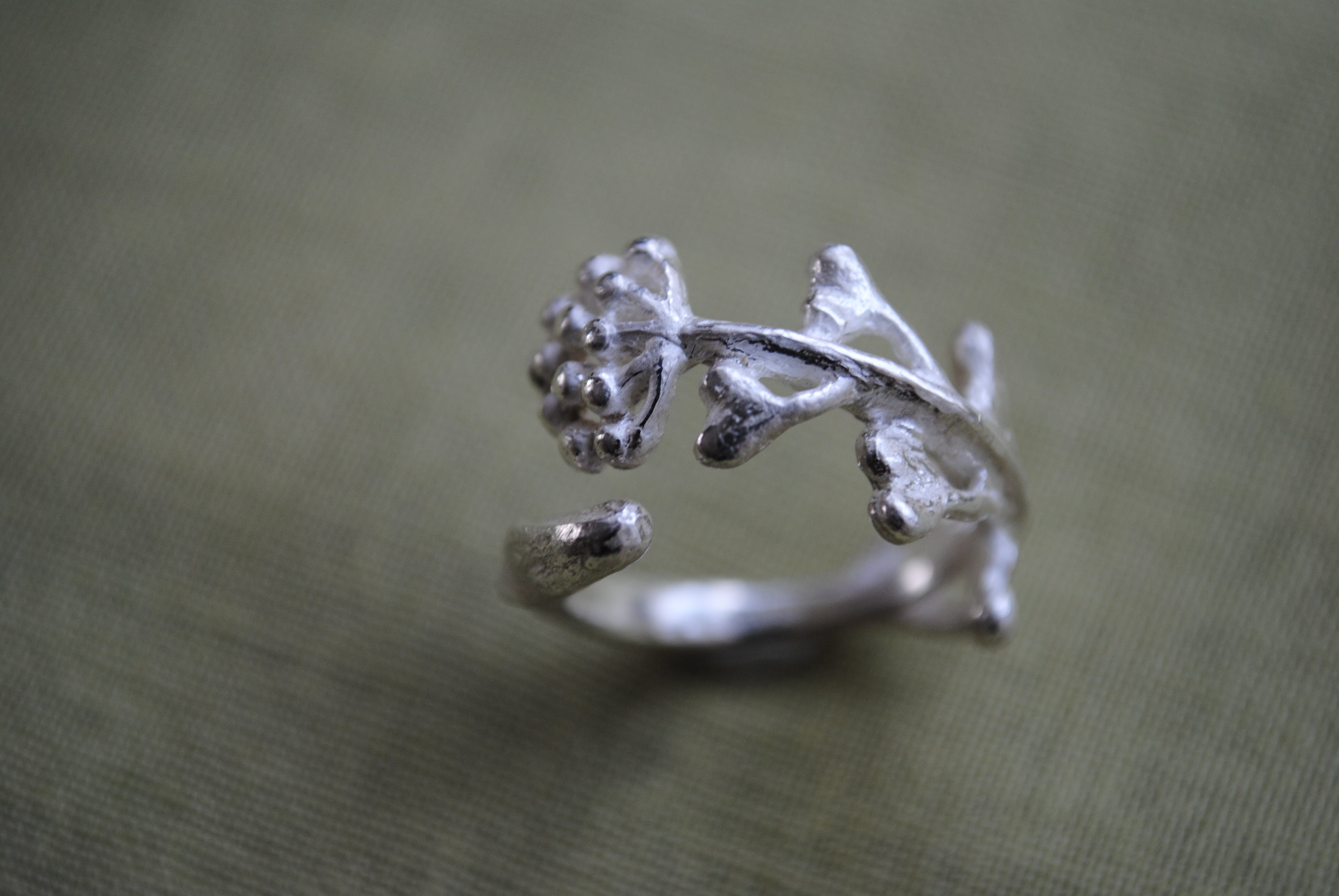 受注制作》ぺんぺん草5代目リング | カモミーユ＆枝の葉