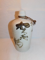 酒瓶 porcelain sake bottle