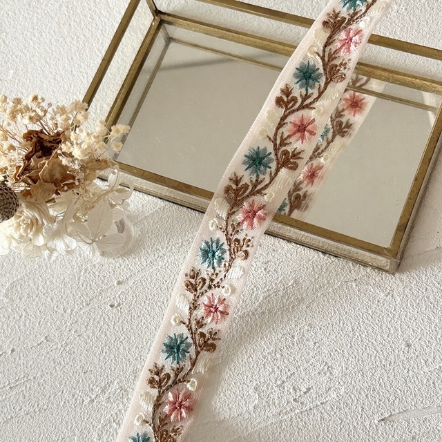 1ロール　パフューム　[ターコイズピンク]インド刺繍リボン 3671-1R