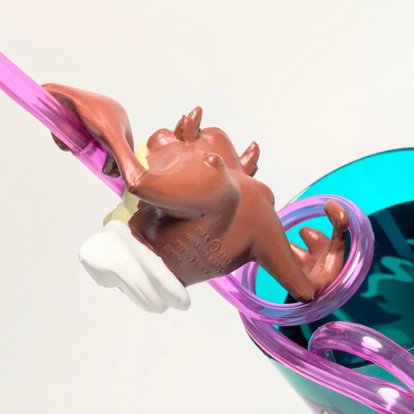 ☆VINTAGE 1997☆【 Looney Tunes ( ルーニーテューンズ )】 タズマニアンデビル / TAZ / タズストロー付きプラスチックコップ / パープル〚アメリカン雑貨 アメトイ〛