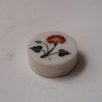 白いお花のケース