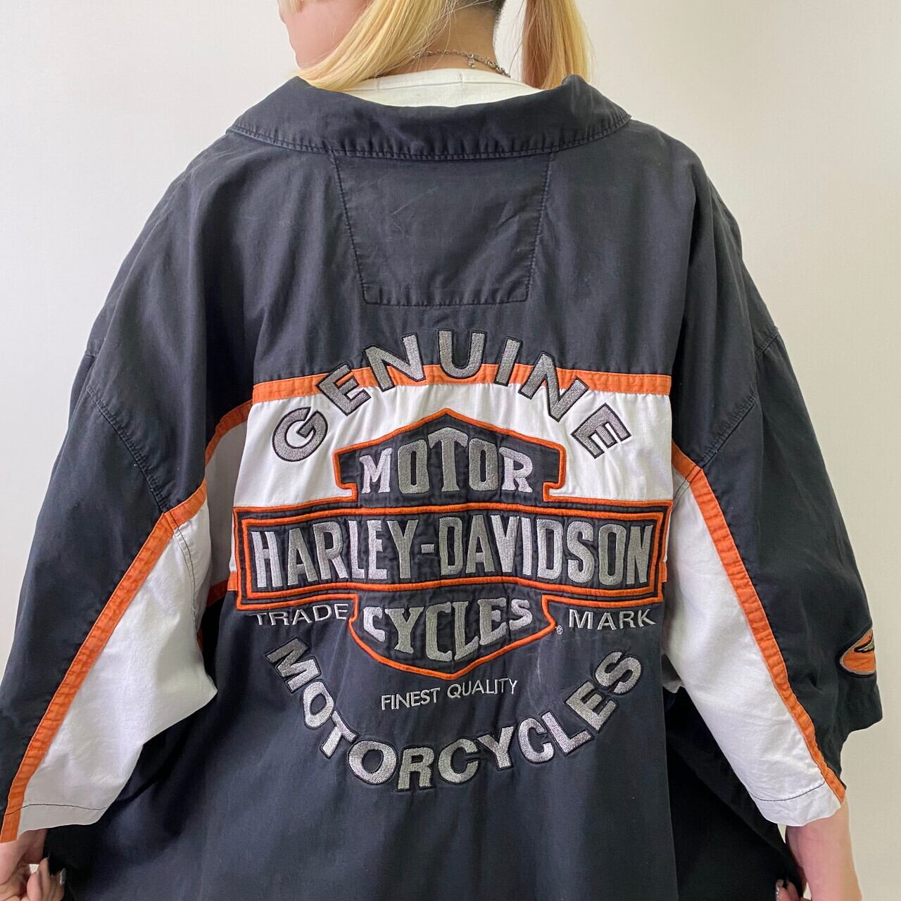 スーパービッグサイズ Harley Davidson ハーレーダビッドソン バックロゴ刺繍 ワッペン オープンカラーシャツ メンズ4xl 古着 開襟 オレンジ チャコールブラック グレー 墨黒 灰色 大きいサイズ 半袖シャツ Vc Cave 古着屋 公式 古着通販サイト スーパービッグサイズ Harley Davidson ハーレーダビッドソン バックロゴ刺繍 ワッペン オープンカラーシャツ メンズ4xl 古着 開襟 オレンジ チャコールブラック グレー 墨黒 灰色 大きいサイズ 半袖シャツ Vc Cave 古着屋 公式 古着通販サイト