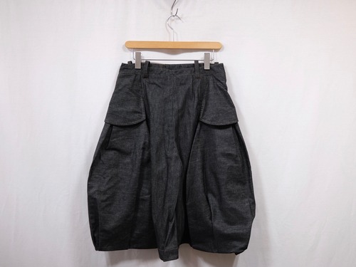 Tiscar Espadas” THE TRAVELLER SHORTS “