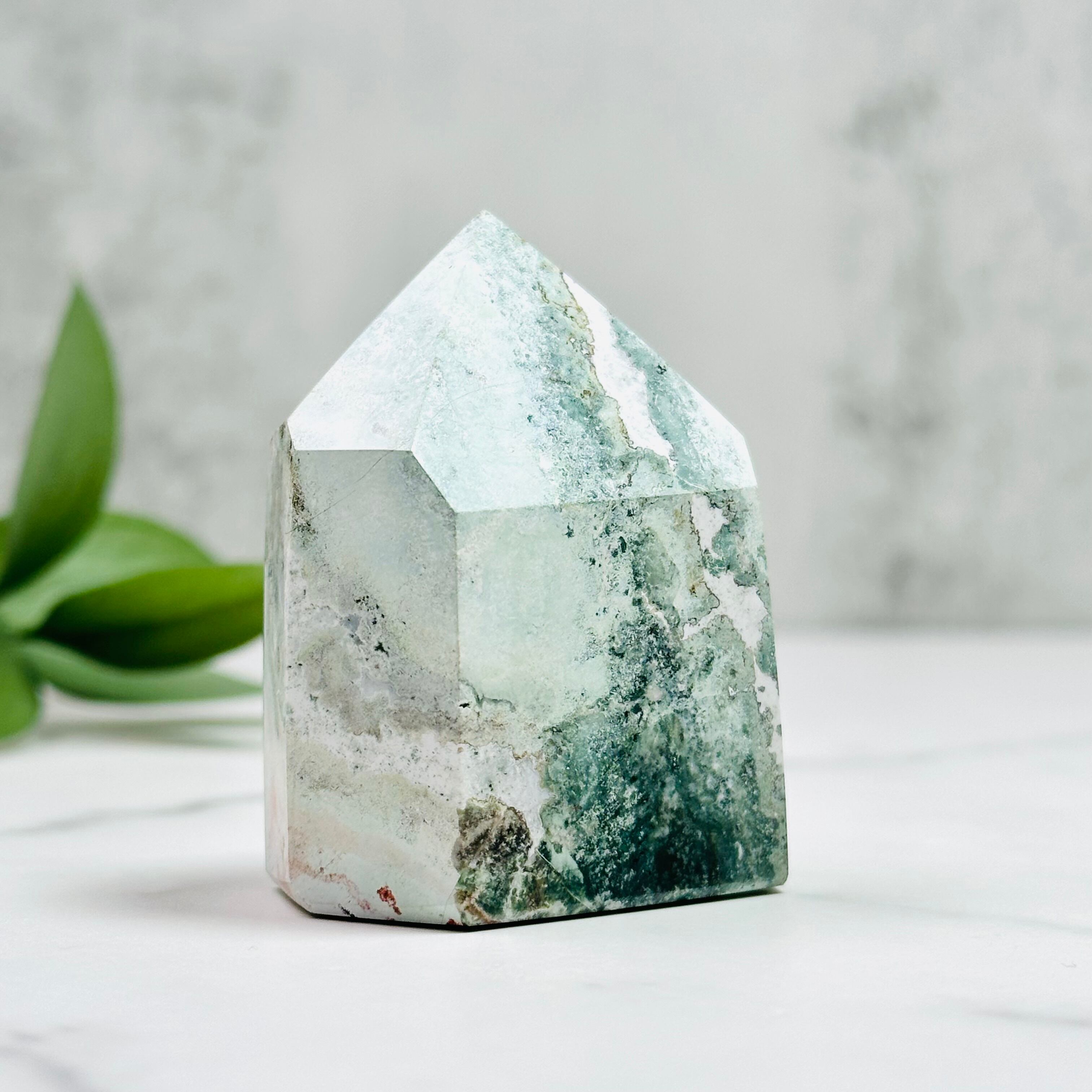 癒し空間を彩る天然石｜ユニコーンジャスパータワー | Mt.Sophia