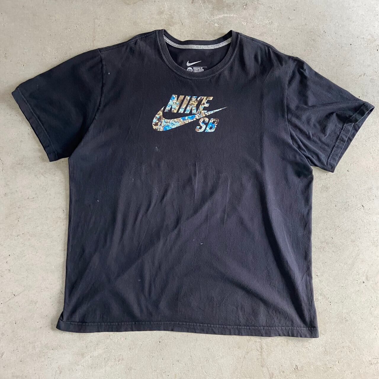 6 NIKE ナイキSBTシャツ ビックロゴ　Sサイズ