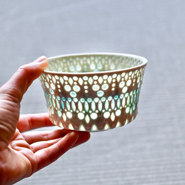 キラメキブルー泡々茶碗（桐箱付き）