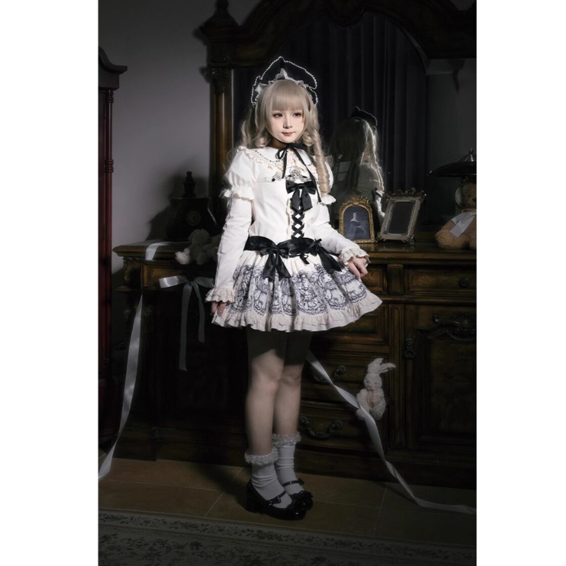 ドール柄　ワンピース　ロリータ リカちゃん ロリータワンピース アリス柄 4点セットの通販 by