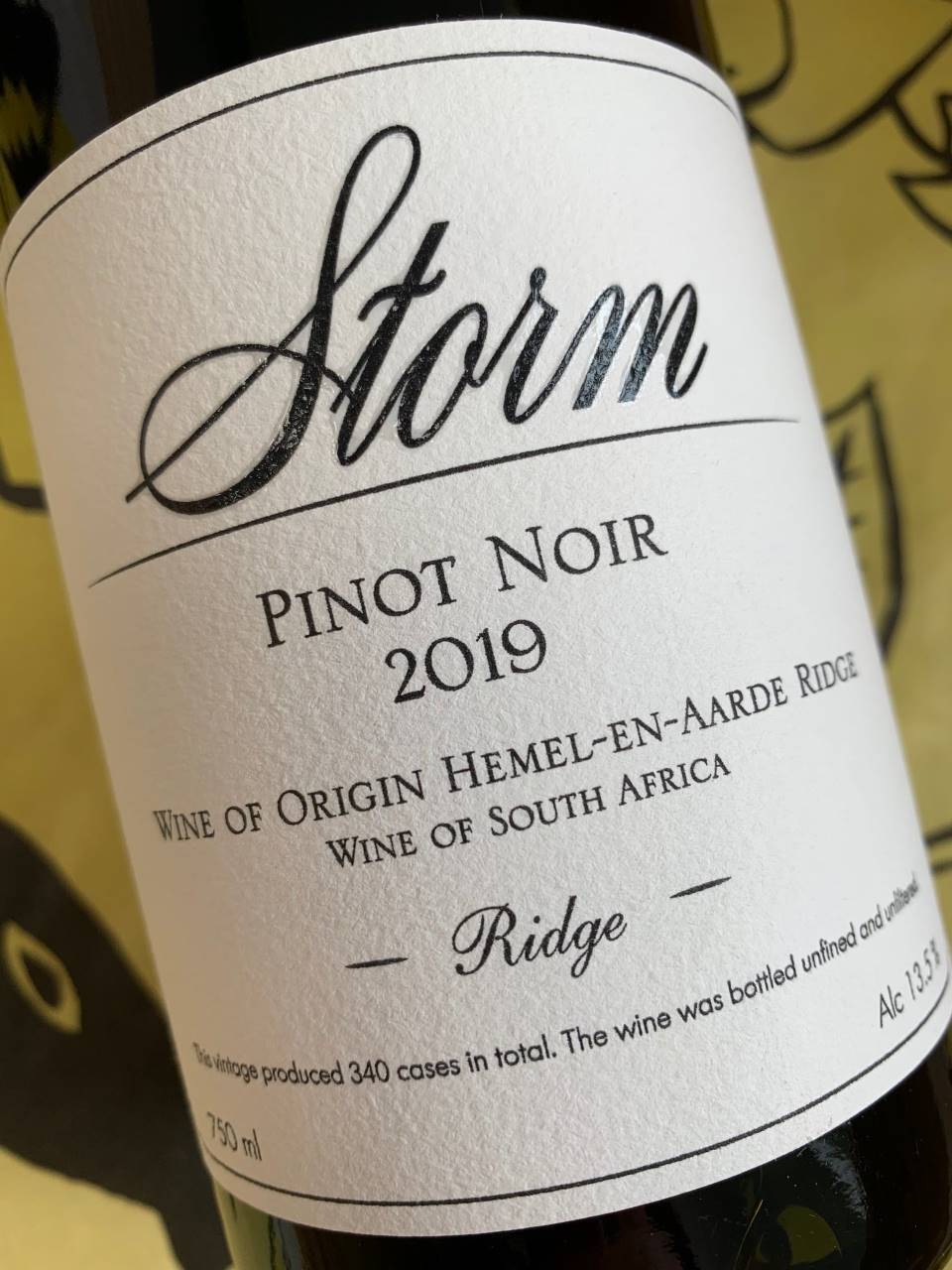 リッジ ピノ・ノワール　2019　ストーム・ワインズ　赤ワイン