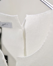 METHO - Through fit No sleeves : Whit:short