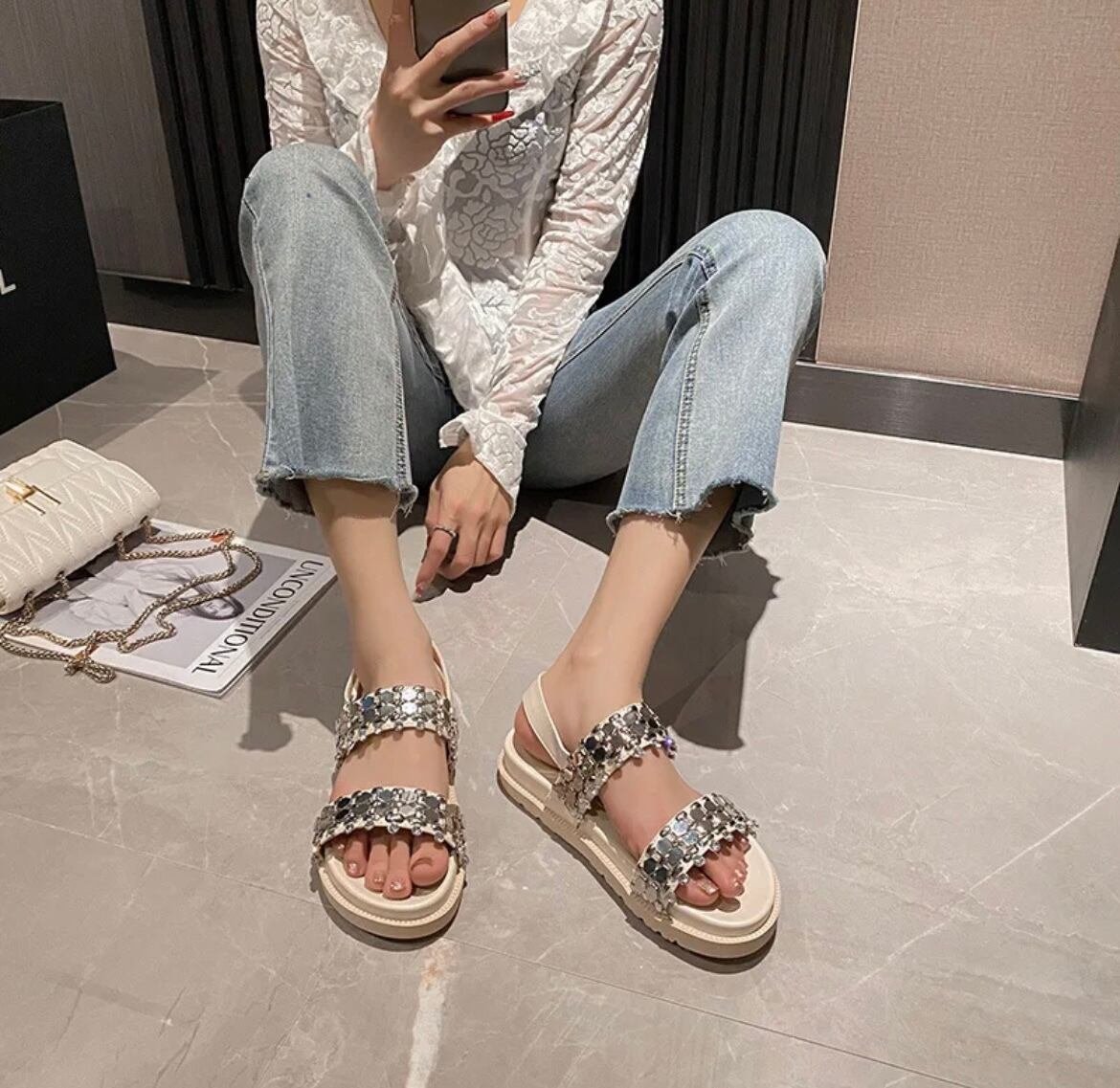 YELLO☆キラキラ×ベージュサンダル 楽天市場】yello サンダルの通販