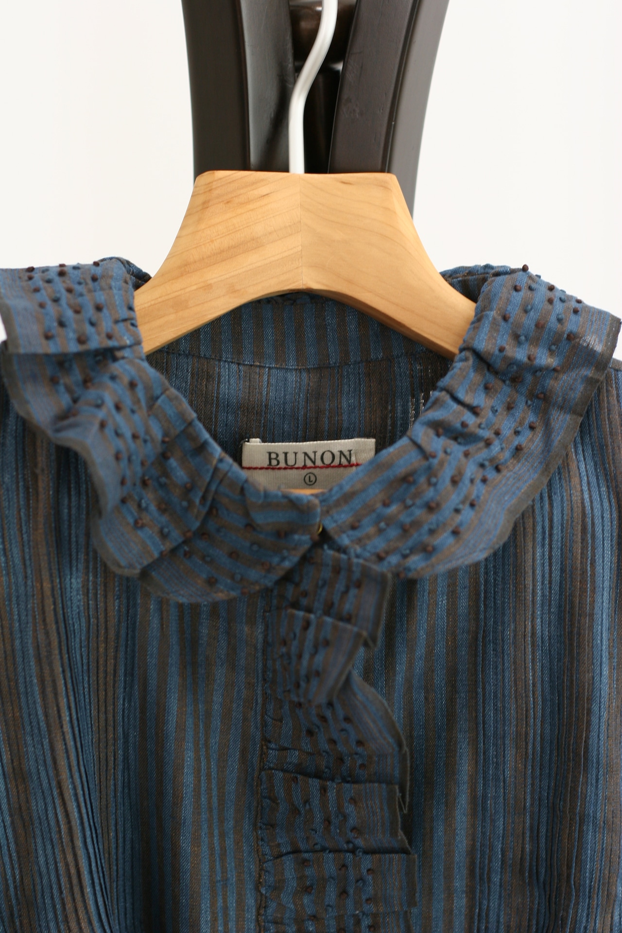 【BUNON】Embroidery Frill Blouse(BN2685)