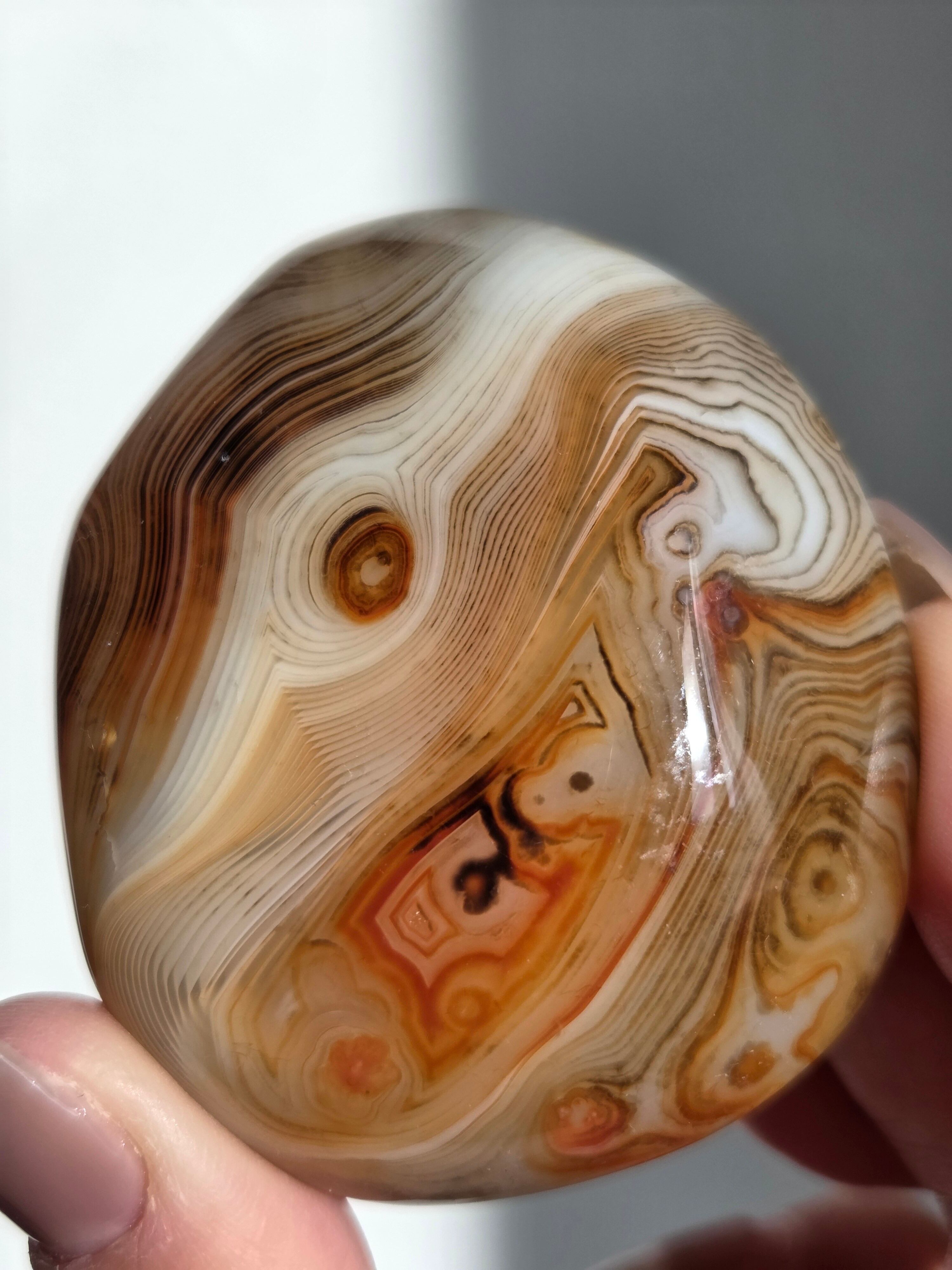 マダガスカル産ローズクォーツハートパーム | HugStones