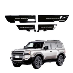 【新着特価】Uxi.Shop新型ランドクルーザー250系対応 LC250 ランクル250 専用設計 ドアキックガード ドアキックマット ドアトリムカバー ドアパネルカバー 汚れ防止 傷防止 インテリアパネル ステンレス材質 内装パーツ カスタム アクセサリー 4点セット (ブラック)