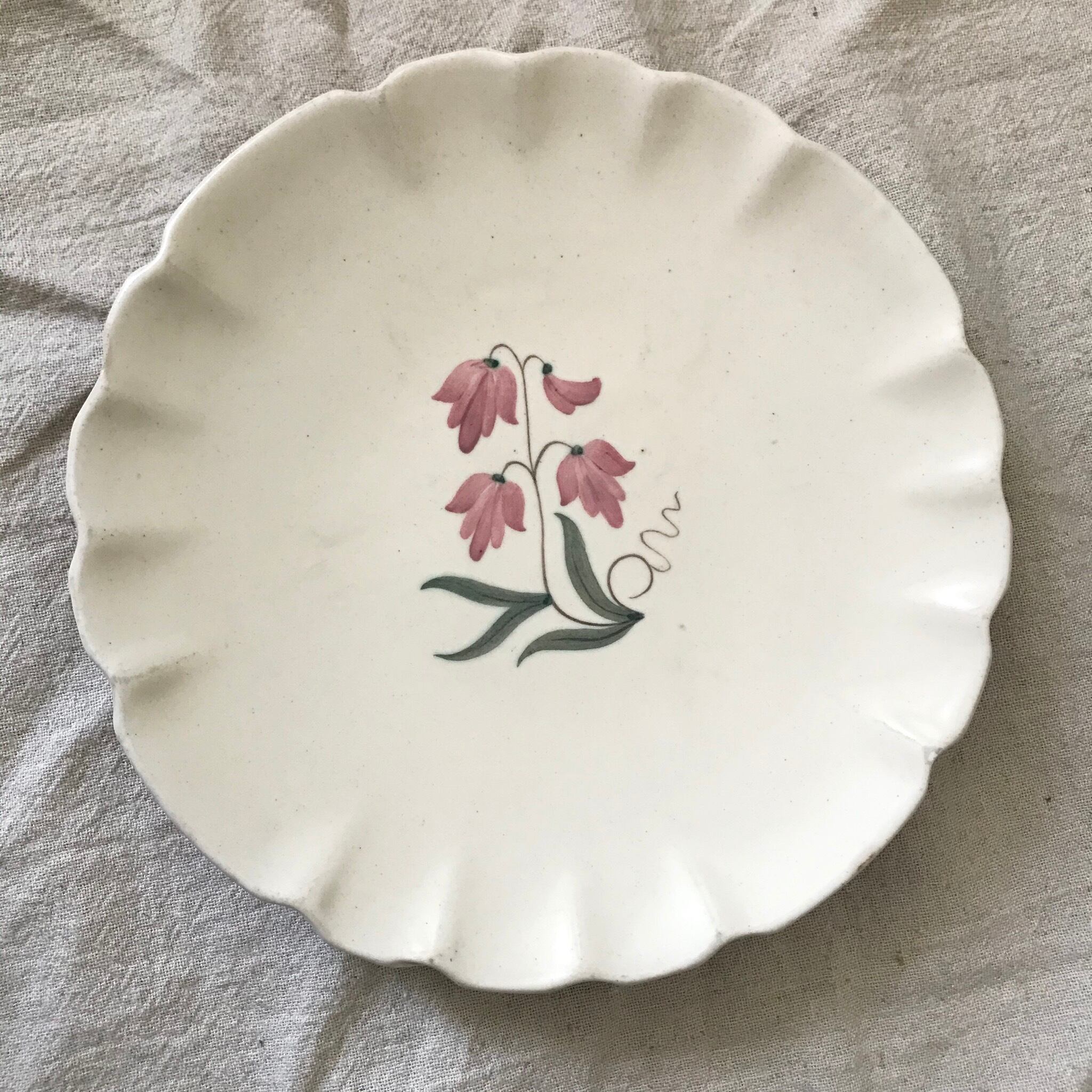 リネアのなみなみプレート