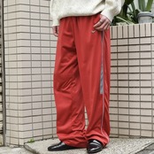 NIKE side line wide track pants