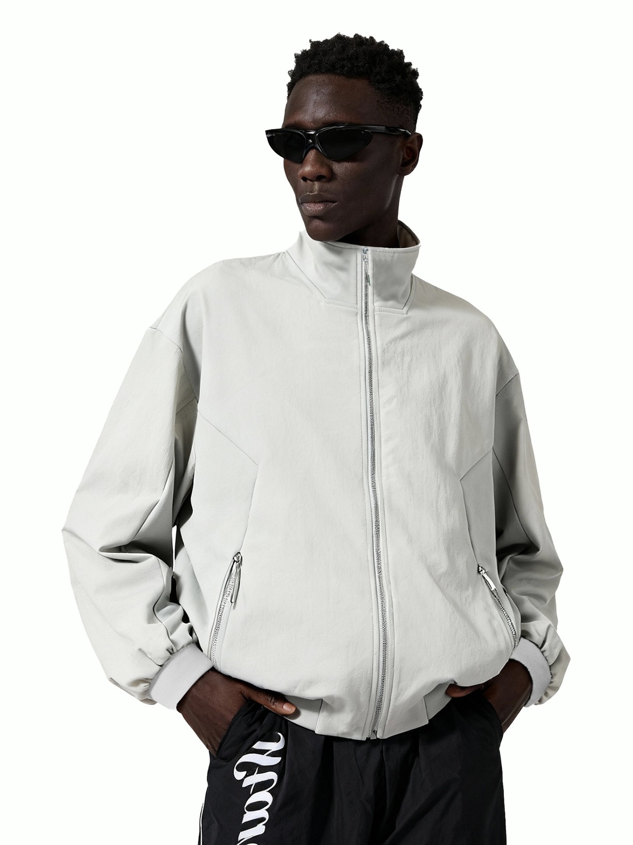 HeiQスマート温度調節 立体裁断ブルゾン