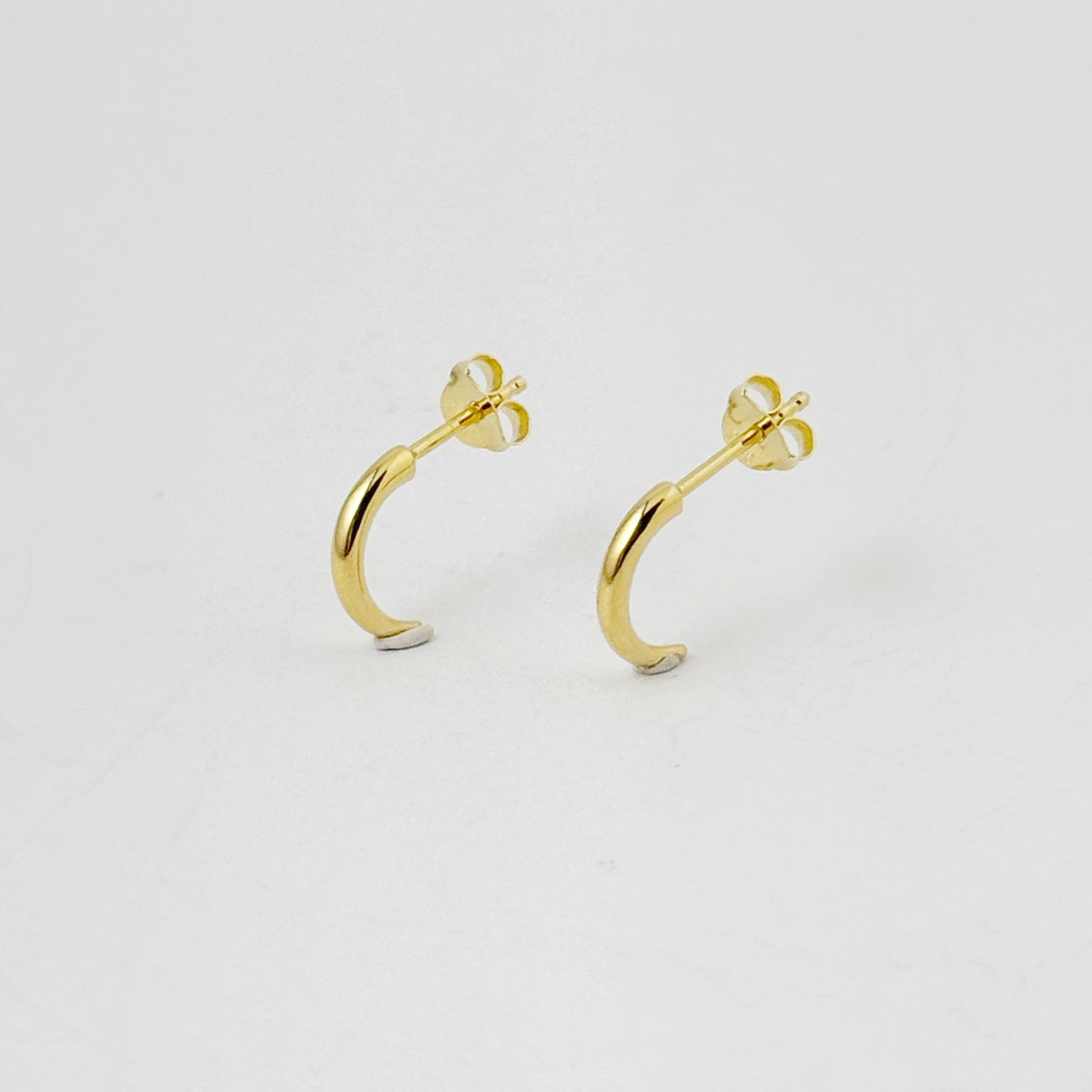 Gold Coating ハーフ フープ スタッドピアス 小さめピアス プチピアス