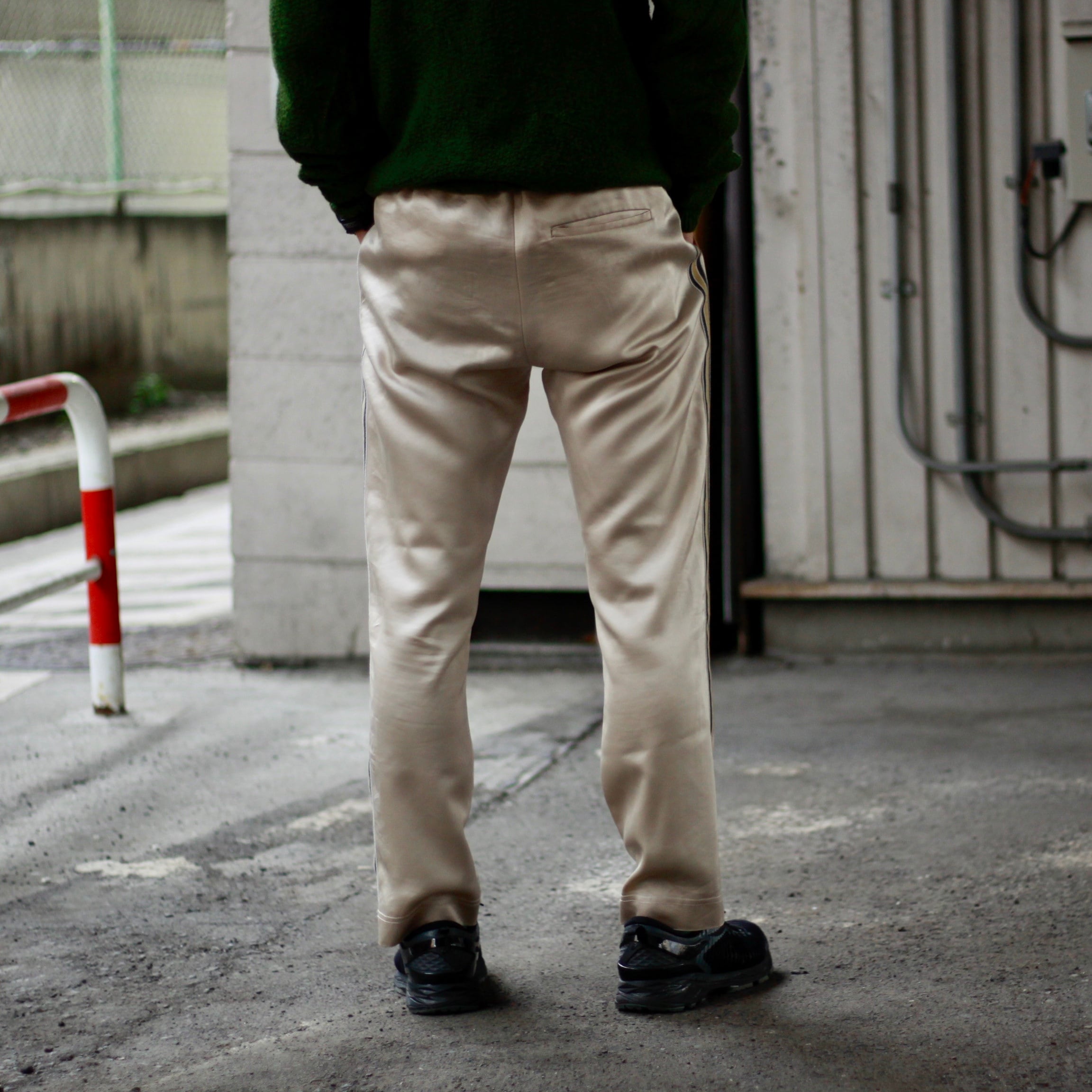 . CMMN SWDN sideline track pants ベージュ トラックパンツ