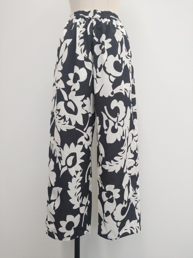 【NEW ARRIVAL】ノーブルフラワーワイドパンツ